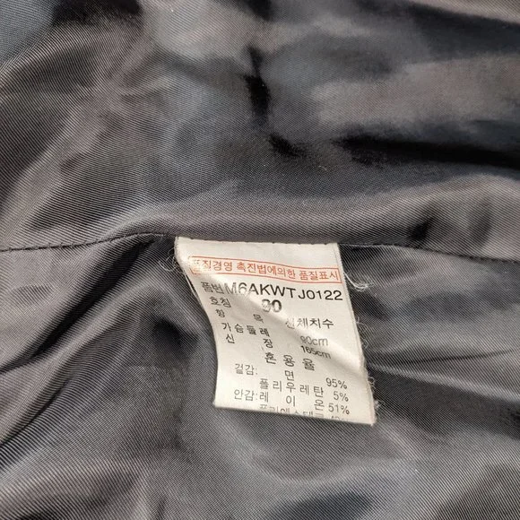 Club Monaco black lined, single button blazer, size small - Picture 3 of 7